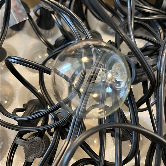 ONLY 2 LEFT NWT Outdoor string lights black , never taken out of box - Picture 5 of 6